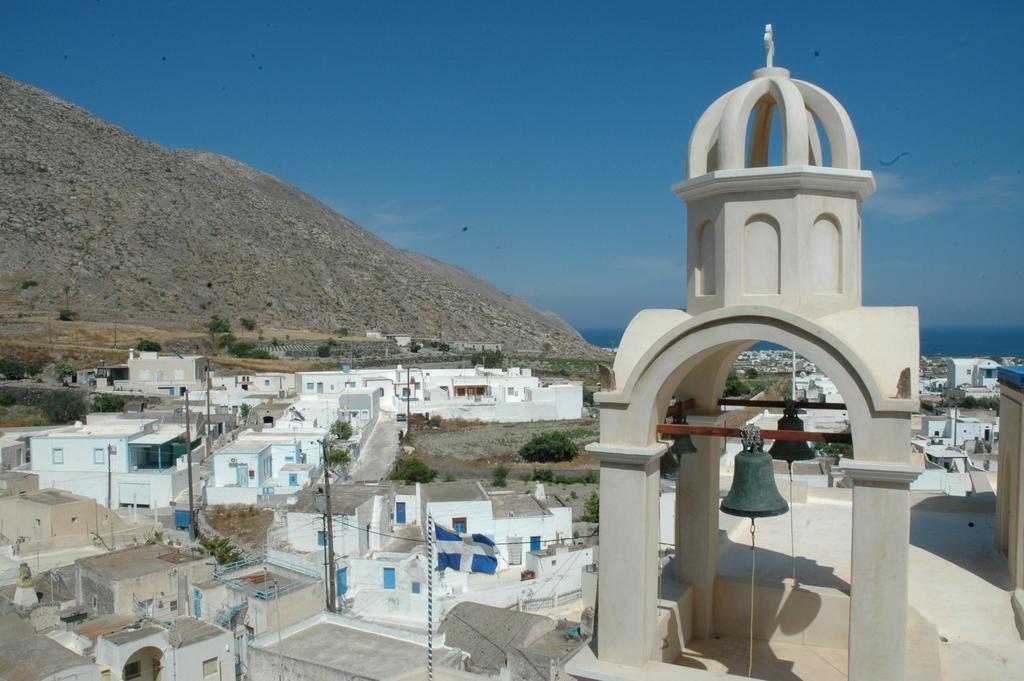Black Rock Traditional Emporio (Santorini)